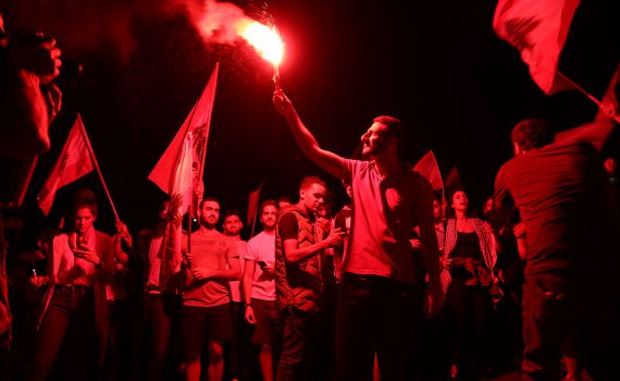 לילה של עימותים: עשרות פצועים במחאות בלבנון