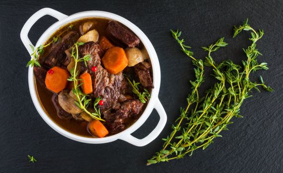 סורגים שבת: 4 מתכונים לתבשילי בשר מפנקים