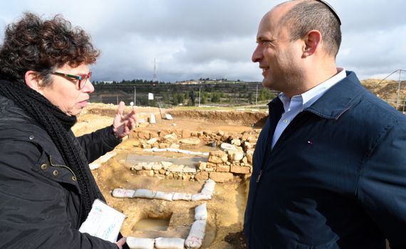 בנט בבנימין: "נבלום את הבנייה הפלסטינית"