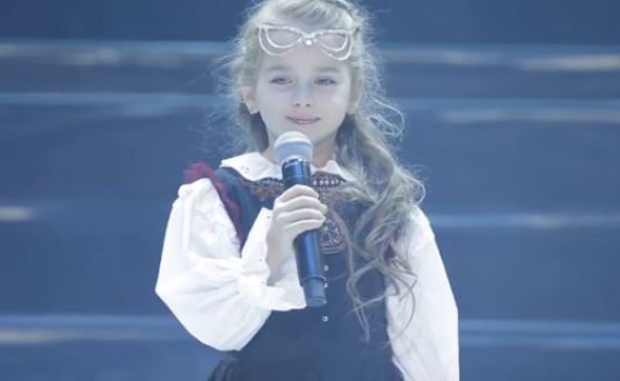 מרגש: הילדה שכבשה את הרשת חוזרת עם להיט שבת