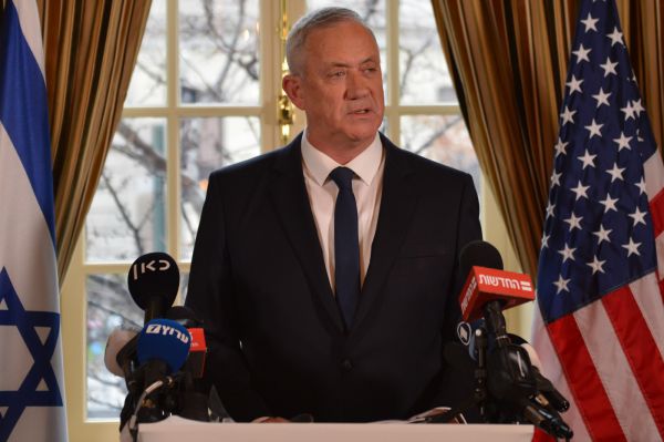 גנץ: "נתניהו הולך למשפט – חייבים להתקדם"