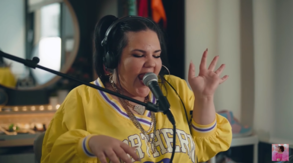 "חטפתי שפעת": נטע ברזילי יוצאת בשיר מפתיע. צפו