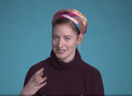 אני אוהבת את השיער שלי ובחרתי בכיסוי ראש • צפו: