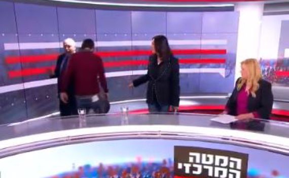 צפו: אביגדור ליברמן בהערה מכוערת למירי רגב