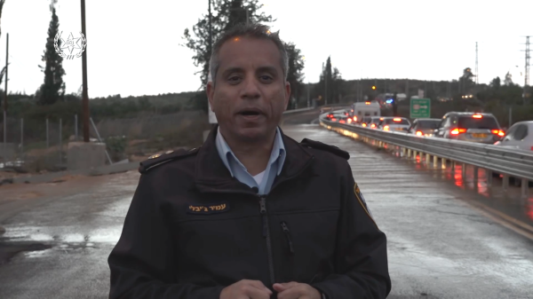 צפו: הנחיות משטרת התנועה לקראת שיא הסערה