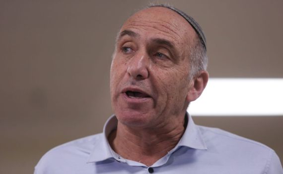 סביבת מוטי יוגב: "הרב רפי הפר את שתי הבטחותיו"