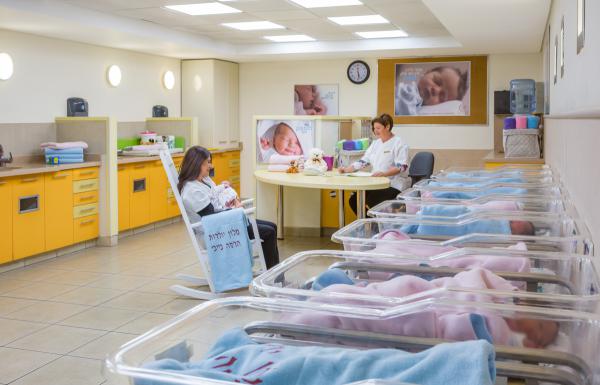 אני פה במלון ההחלמה בגלל הקוואקר