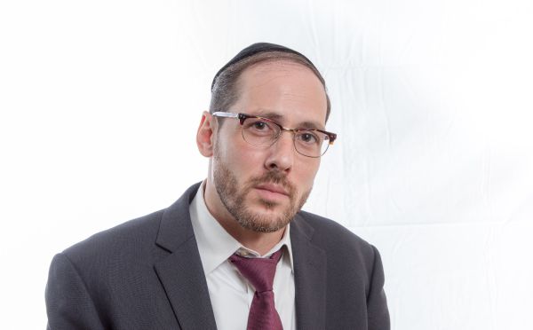 "לבן גביר ברור היטב שרפי פרץ לא הונה אותו"