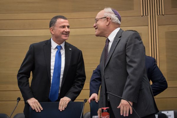 השופט ניל הנדל הגדיל ל- 5000 את פקחי הבחירות