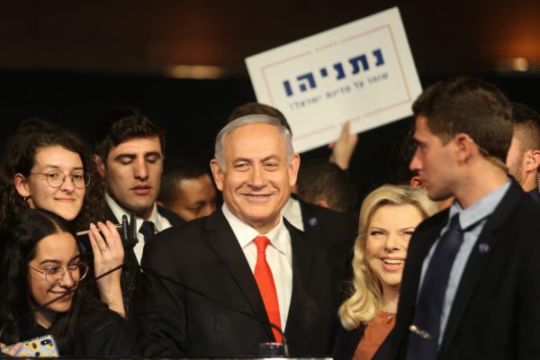 נתניהו מתנצל על החיקוי של בני גנץ