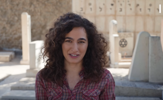 מפתיע: אופנת המצבות של היהודים. צפו