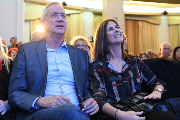 בפעם השנייה: רעייתו של בני גנץ מאיימת בתביעה