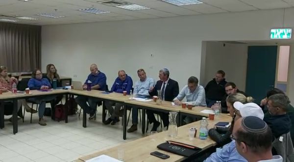 שר החינוך הפציר במנהלי תנועות הנוער: "אל תתביישו"