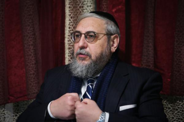 הרב אמסלם: "לסלק את הרב יצחק יוסף מתפקידו"