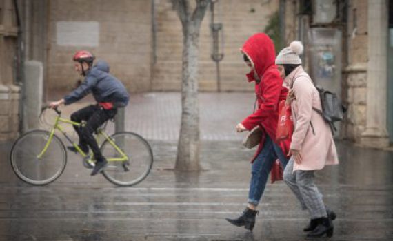 הסערה שוב פה: רוחות, ברד ושלג; תחזית מזג האוויר