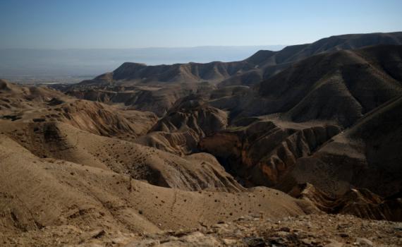 טרגדיה בטיול: בן 70 נפל מגובה ונהרג