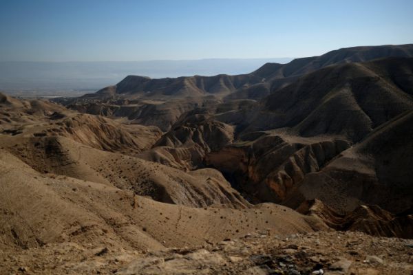 טרגדיה בטיול: בן 70 נפל מגובה ונהרג