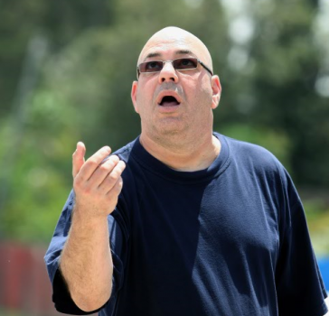 קופמן לא נרגע: 'טינופת, חבל על האוויר שאתה נושם'