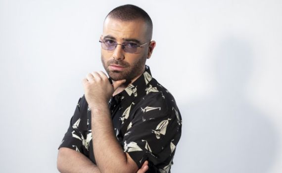 לשון הרע לא מדבר אליו: עומר אדם מפתיע. צפו