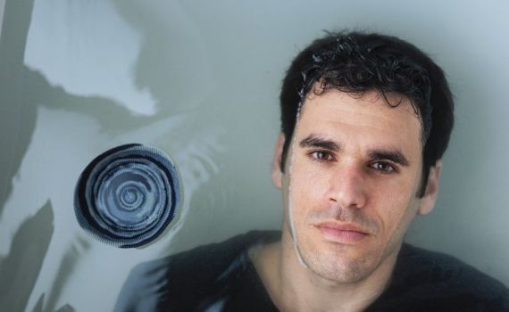 מישיבת עתניאל לפסנתר: אופיר זקס בסינגל בכורה