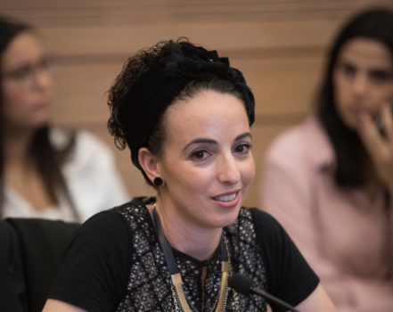 דרמה: עידית סילמן עברה לימין החדש