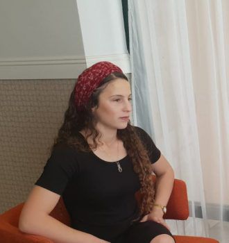 רק בת 20: הצעה מפתיעה לשריון בבית היהודי