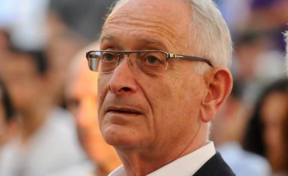 חוסר האנושיות שהפגין מו"ל הארץ עמוס שוקן