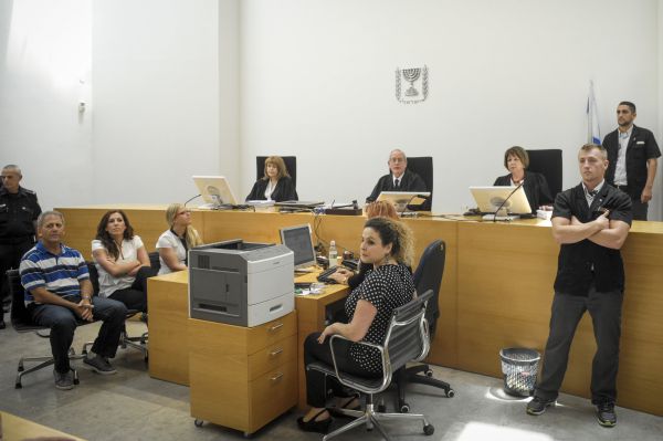 בחסות בית המשפט: אפליה קשה נגד דתיים