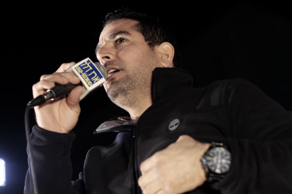 בעקבות חשיפת ההסכם: מני נפתלי לא יקבל פיצוי