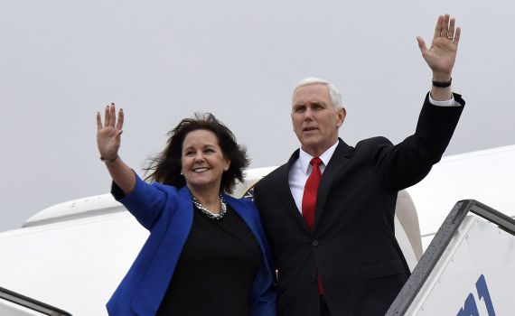 חשש לקורונה בבית הלבן: עוזרו של סגן הנשיא נדבק