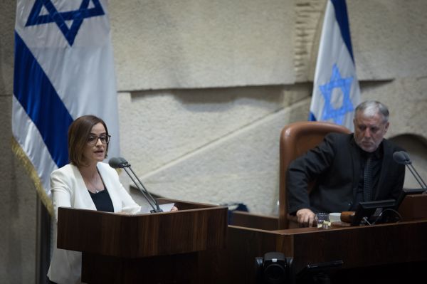 היבא יזבק ליועמ"ש: עומדת מאחורי דברי