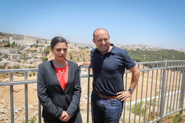 בנט ושקד, אולי כבר תגידו במפורש: בן גביר, כן או לא?