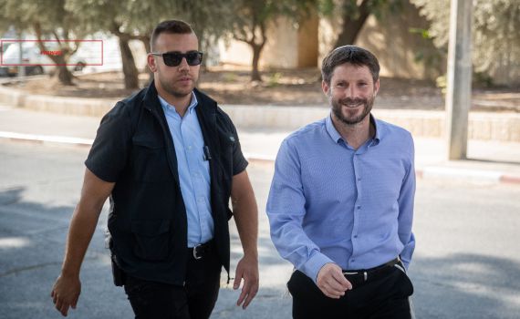 הרבנים ביקשו מסמוטריץ': קודם כל סגור עם הרב רפי