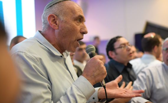 מוטי יוגב יעתור לבית הדין נגד דחיקתו למקום ה-5