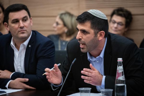 קרעי נגד מיקי זוהר: לא להחרים את דיוני המליאה