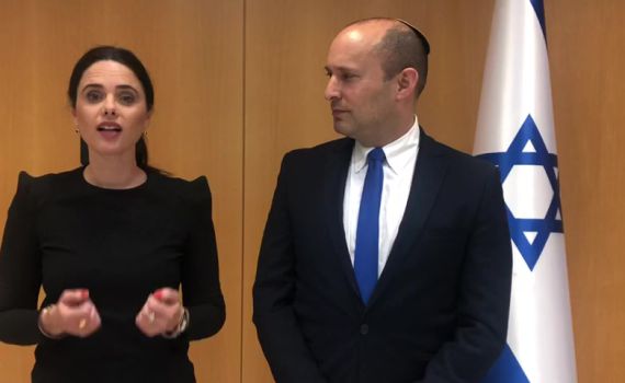 צפו: בנט ושקד מודיעים על ריצה עצמאית