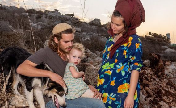 לחיות בגבעות: "מאמינים שצריך להתמסר על א"י"