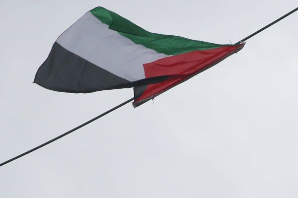 שוב נתלה דגל פלסטין בבירה: הפעם במאה שערים