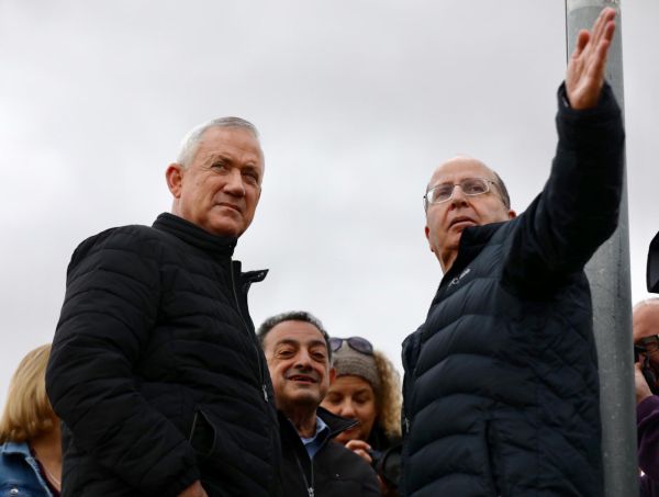 גנץ: נספח את הבקעה; נתניהו: למה אחרי הבחירות?