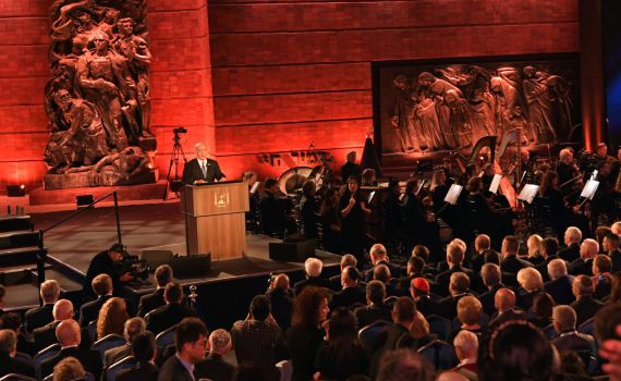 שידור חי: מנהיגי העולם בפורום השואה הבינלאומי