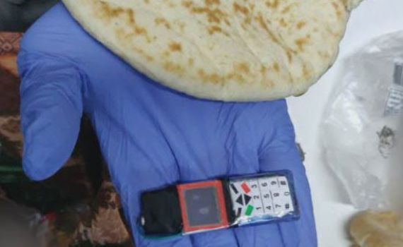 אותר הטלפון שדרכו תואמה הברחת טלפונים למחבלים