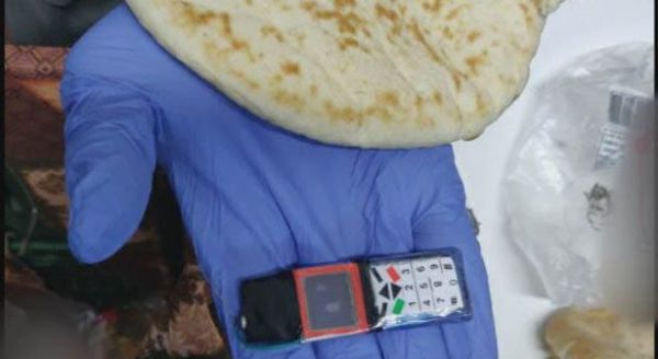 אותר הטלפון שדרכו תואמה הברחת טלפונים למחבלים