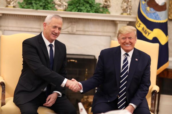 משרד החוץ: ארה"ב עדכנה את גנץ ואשכנזי על ההסכם