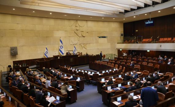 לאחר משיכת החסינות: אושרה ועדת הכנסת