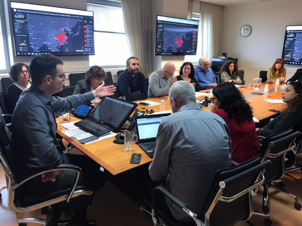 בהלת הקורונה: נוסעים מסין יתבקשו להסתגר בבית