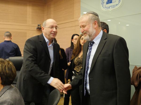 ניסנקורן: מנדלבליט לא רודף אף אחד, מבצע את תפקידו