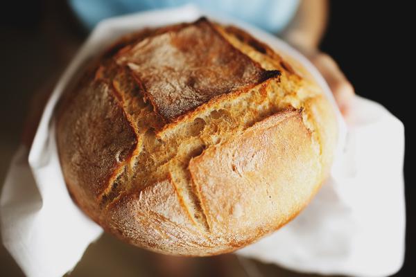 חלה, מאחוריך: מתכון ללחם חלומי שתשמחו לאמץ השבת