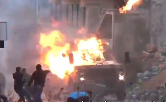 איזה ביזיון: לוחמינו נרגמים בבקבוקי תבערה ואבנים