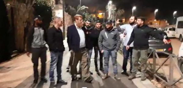 ‏צפו: יהודה גליק נעצר לאחר חיפוש לילי בביתו