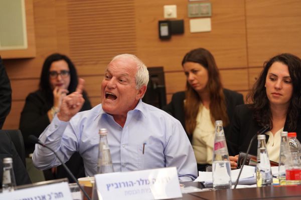 כץ מתפוצץ על היועמ"ש: "אני אדם ישר, לא שיקרתי"